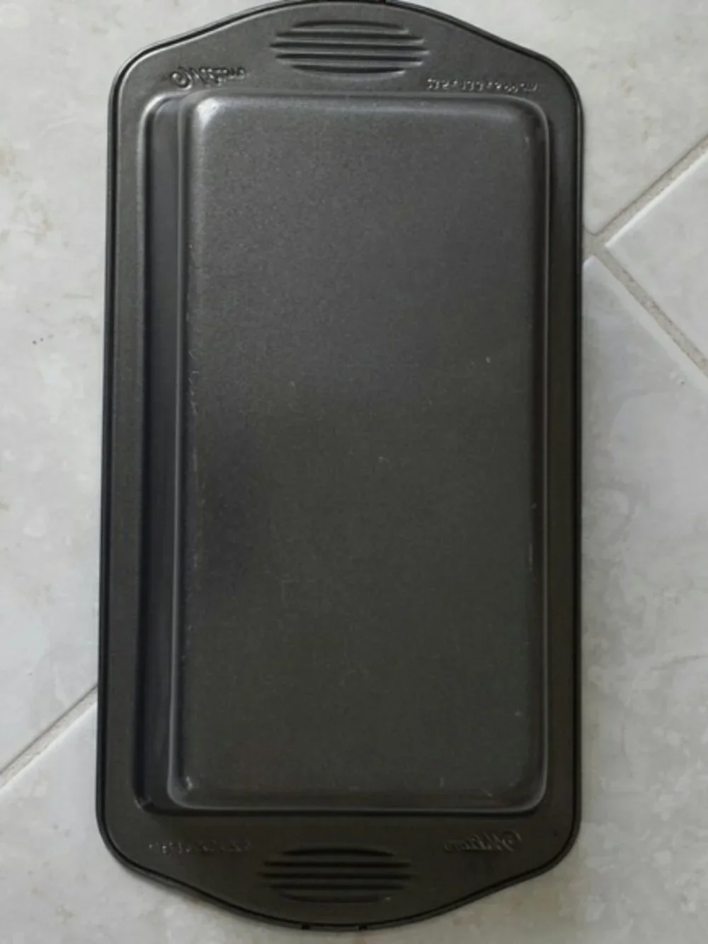 Wilton loaf pan